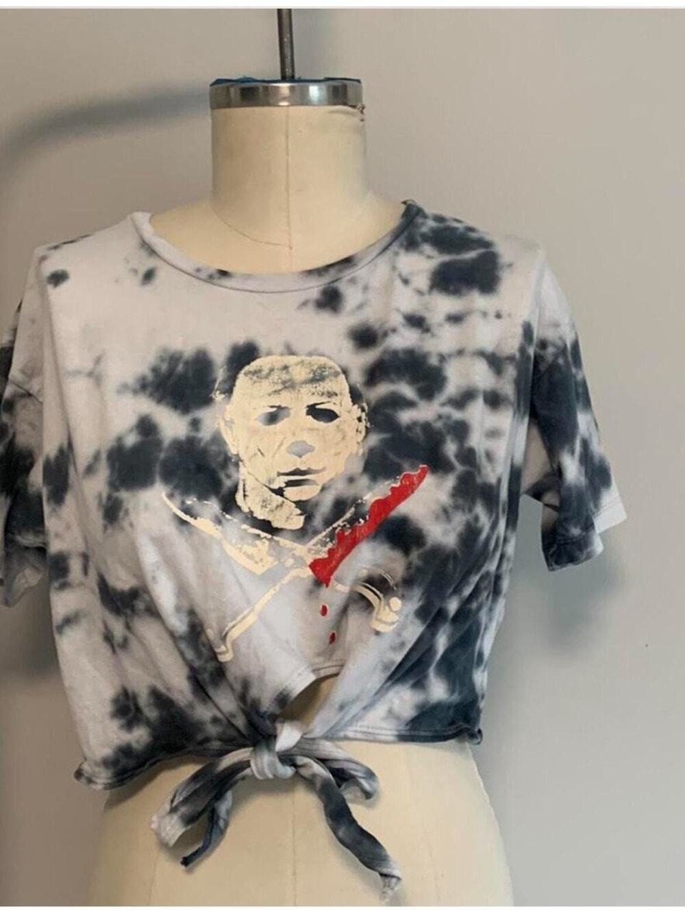 Women’s XL Tie-Dye Horror Graphic Cropped T-Shirt – Michael Myers Style Top
